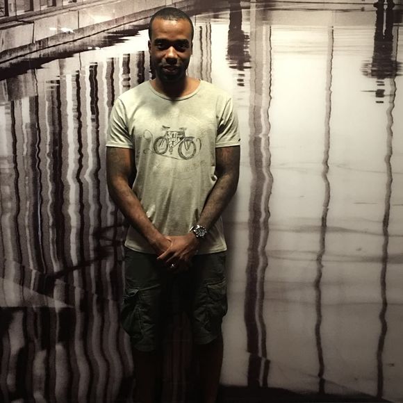 Meet your Posher, Adrian - Picture 1 of 1